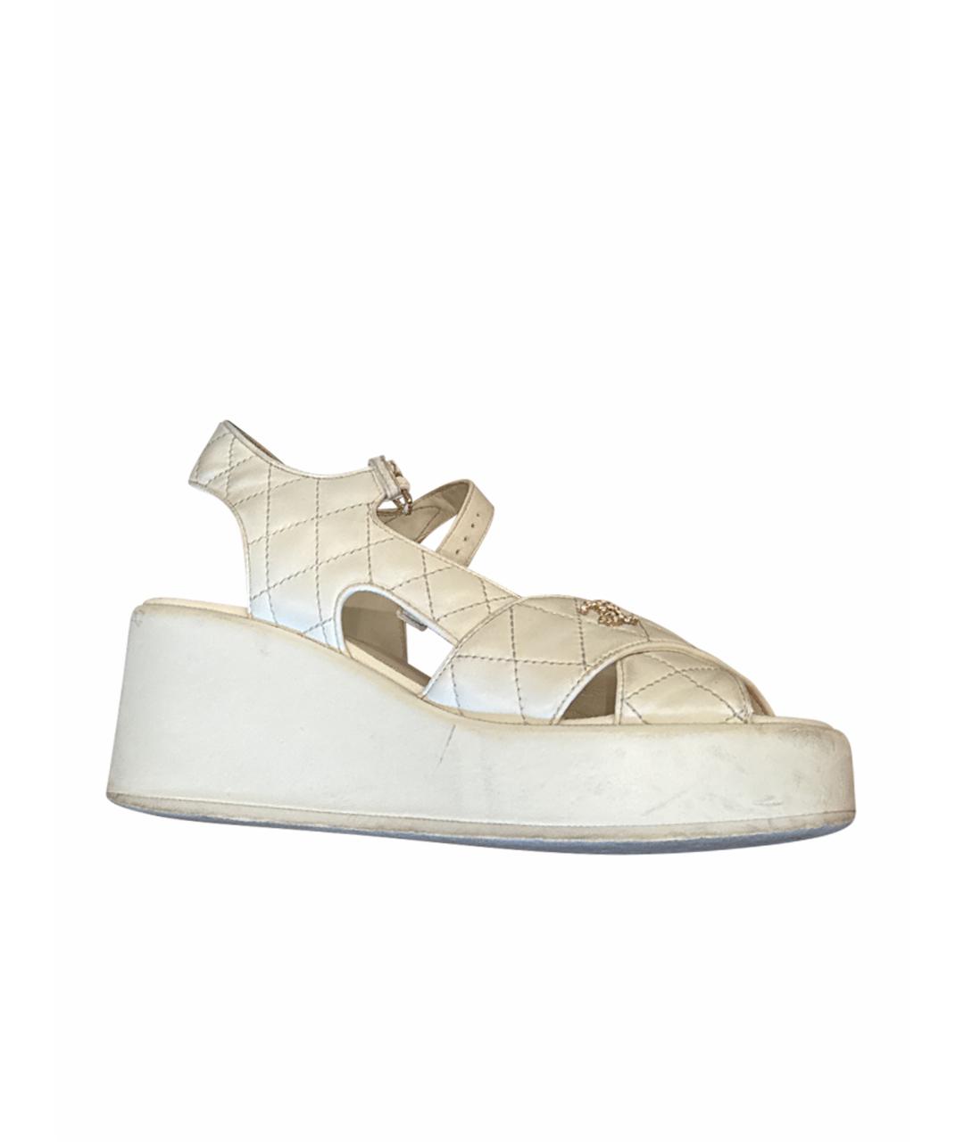 CHANEL Бежевые кожаные босоножки, фото 1