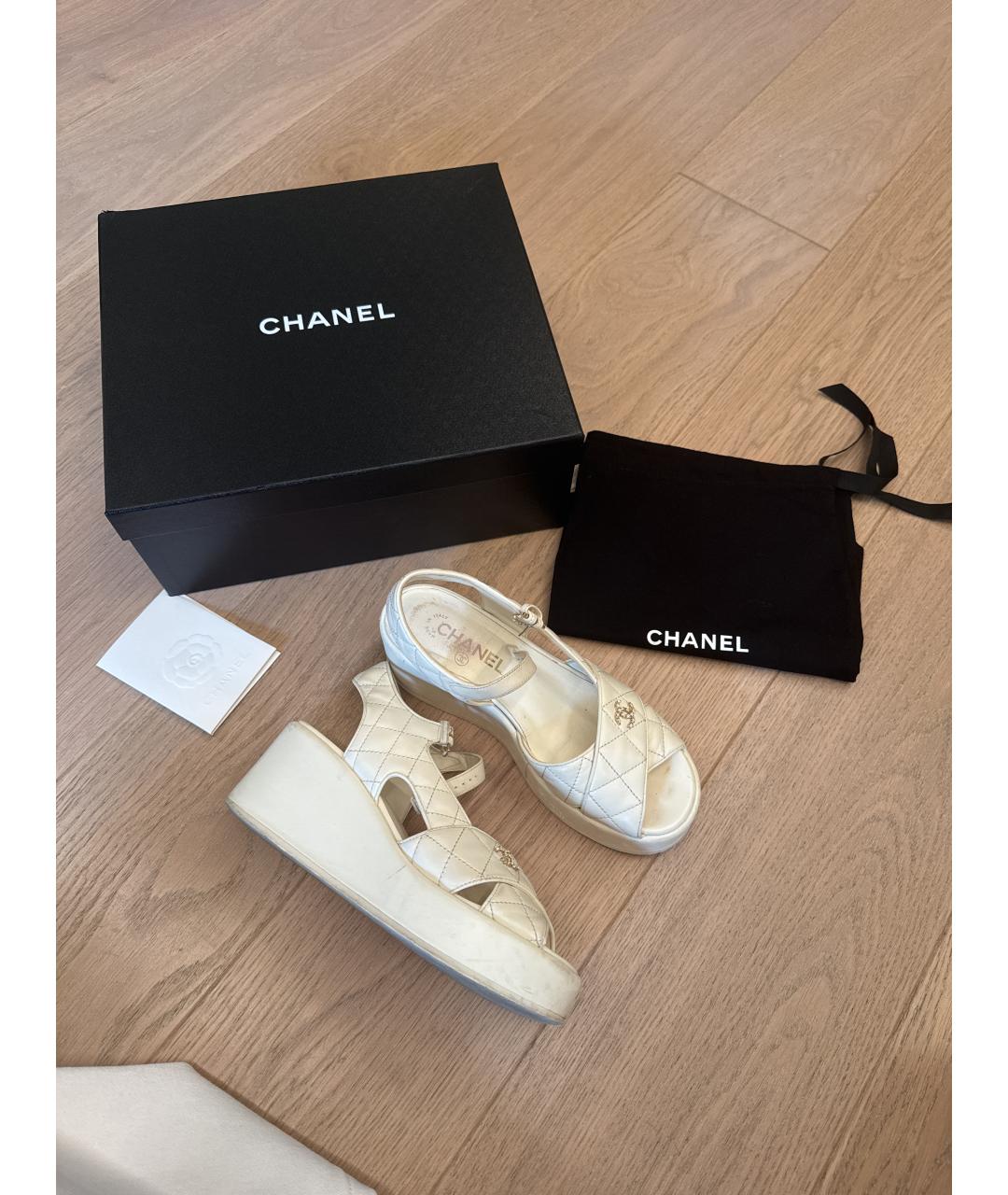 CHANEL Бежевые кожаные босоножки, фото 4