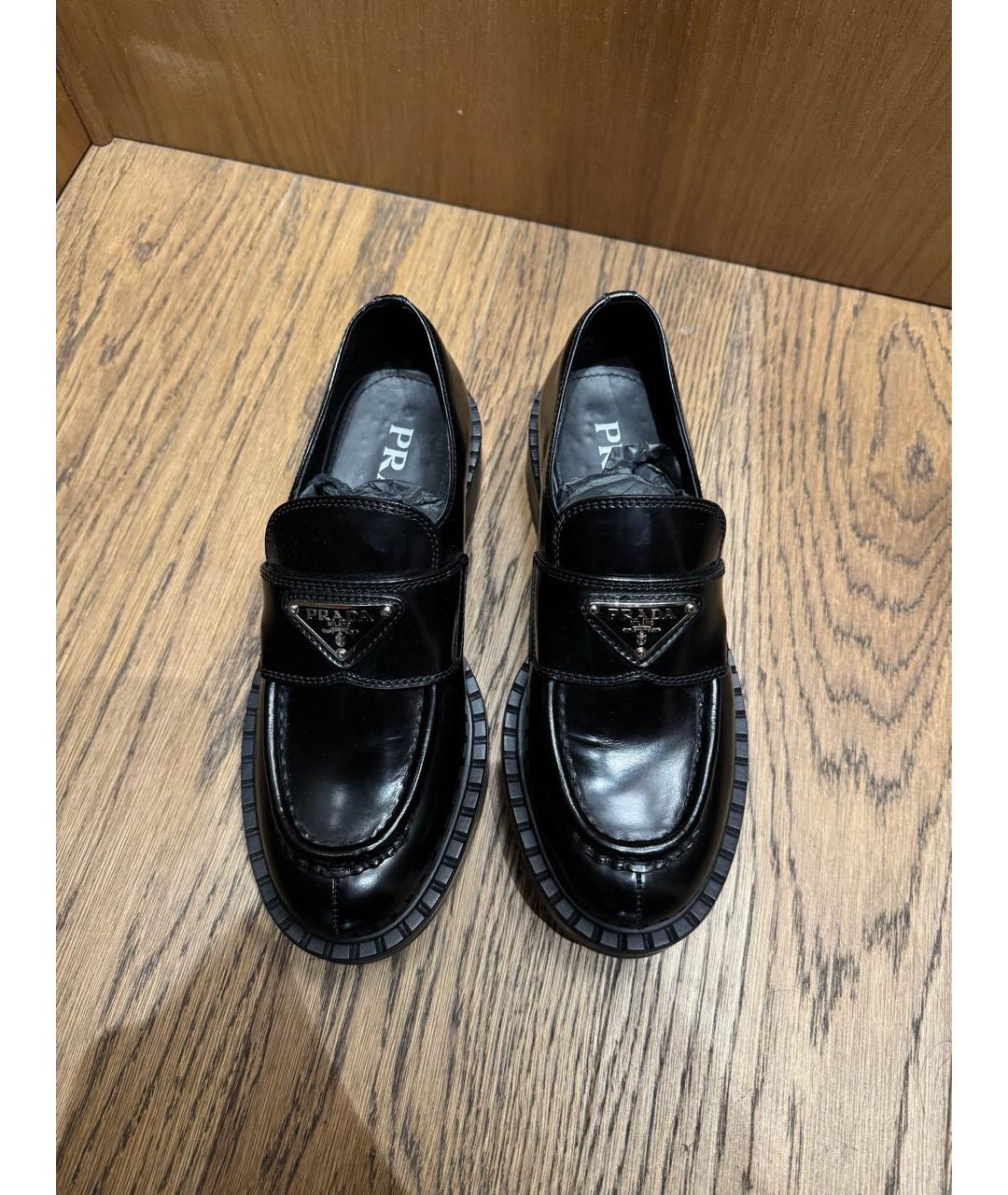 PRADA Черные лоферы из лакированной кожи, фото 2