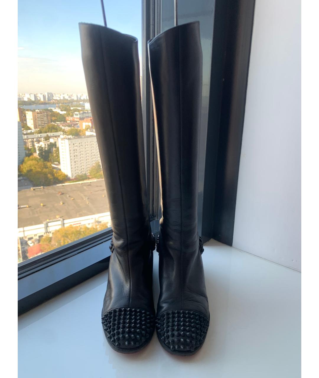 CHRISTIAN LOUBOUTIN Черные кожаные сапоги, фото 2