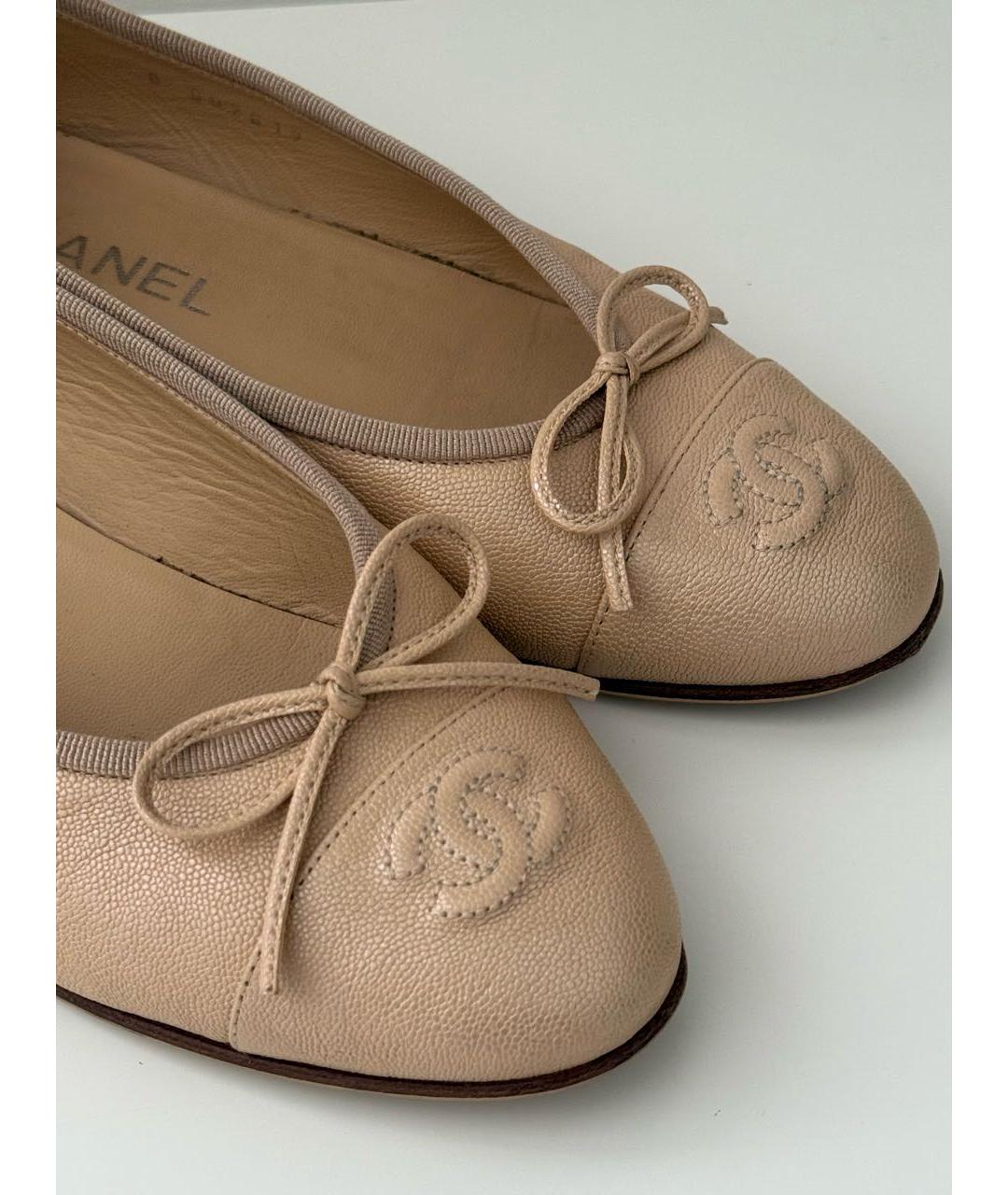 CHANEL Бежевые кожаные балетки, фото 6