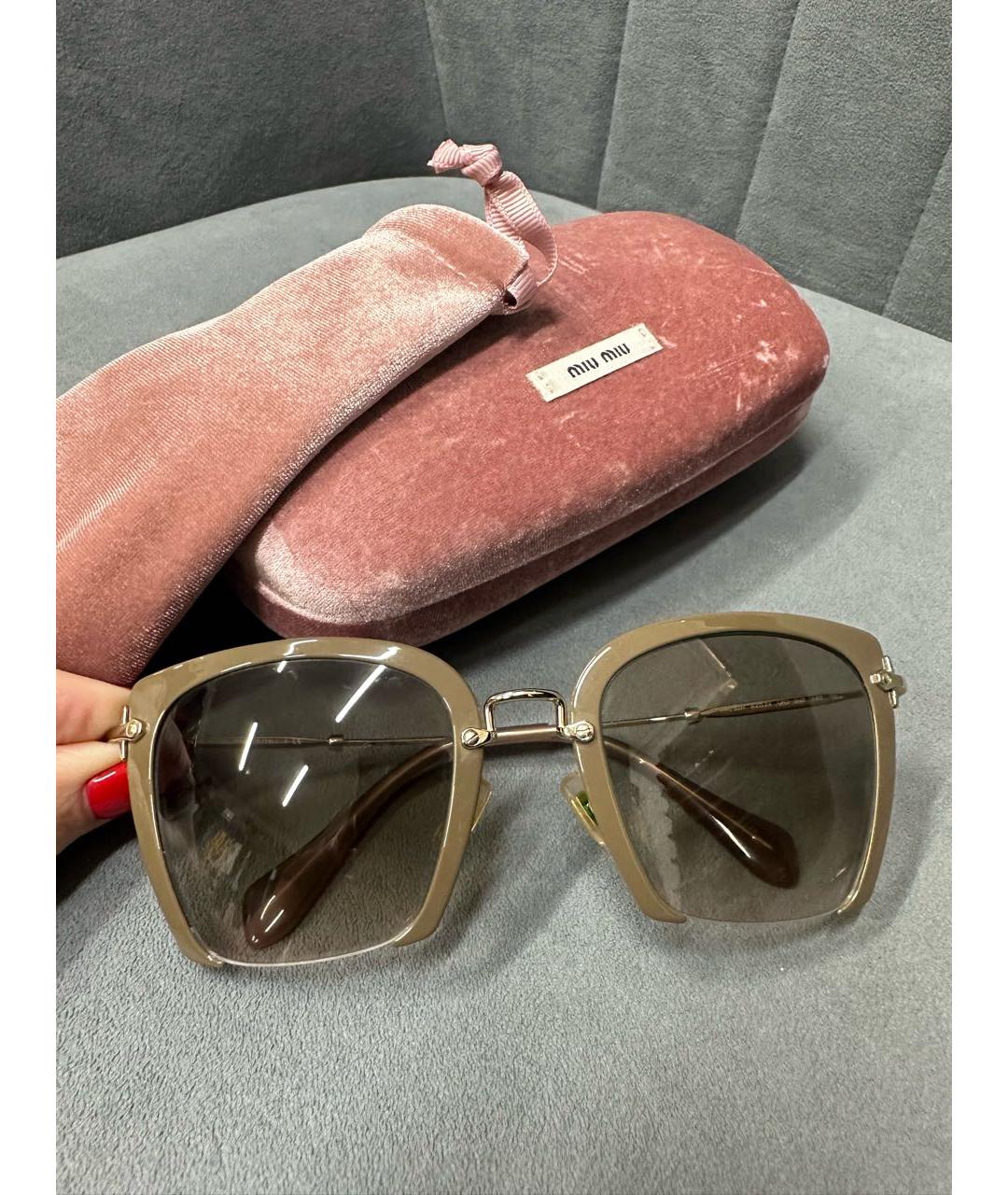 MIU MIU Бежевые металлические солнцезащитные очки, фото 4