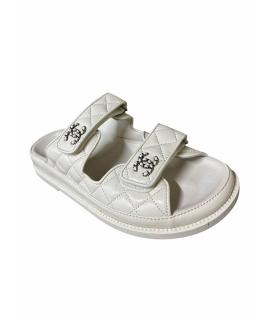 CHANEL Шлепанцы