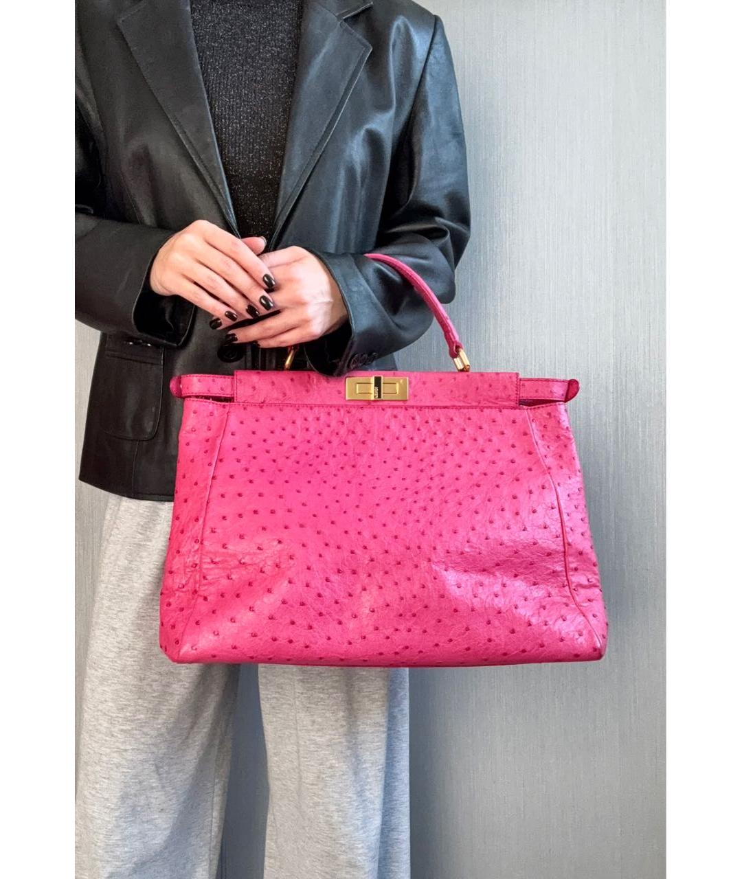 FENDI Розовая сумка с короткими ручками из экзотической кожи, фото 5
