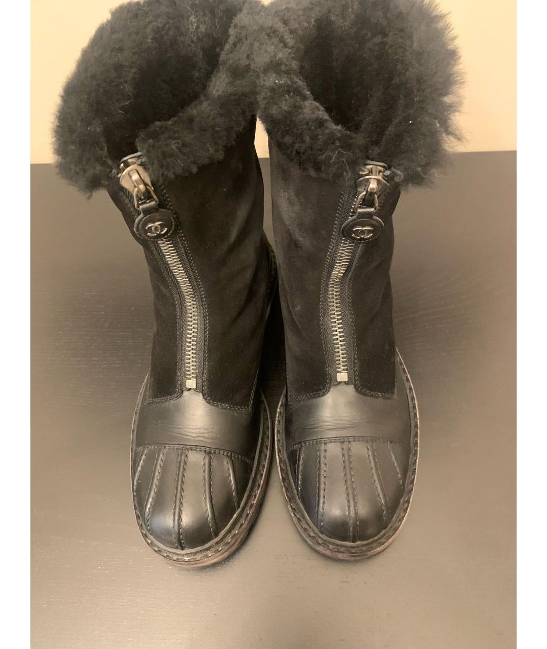 CHANEL Черные кожаные сапоги, фото 3