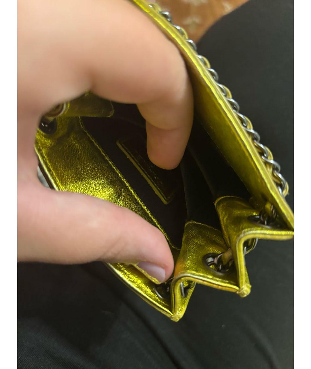 CHANEL Золотая кожаная сумка через плечо, фото 4