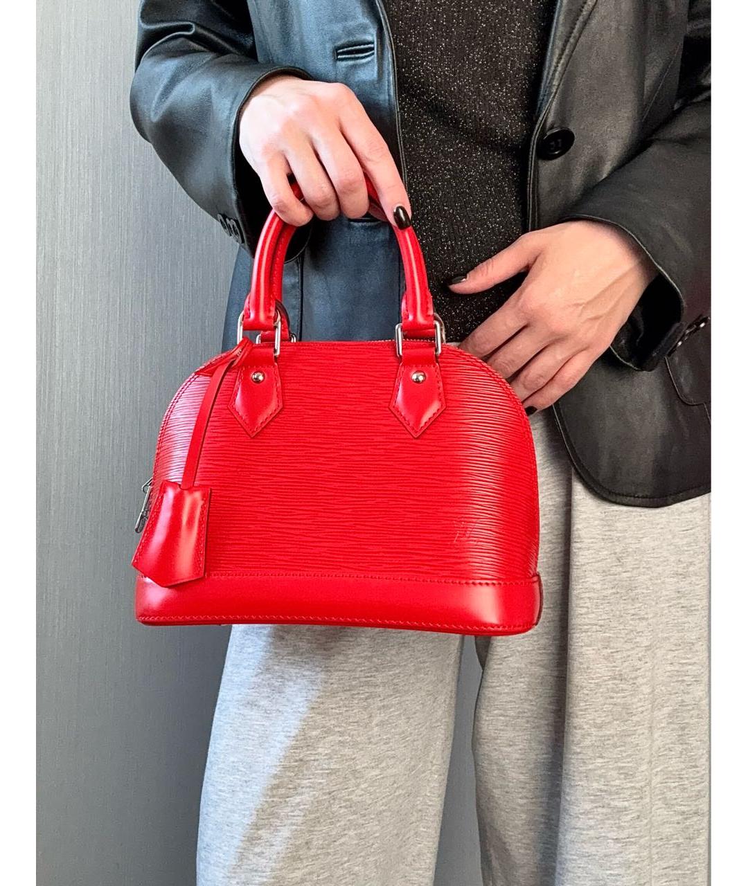 LOUIS VUITTON Красная кожаная сумка с короткими ручками, фото 5