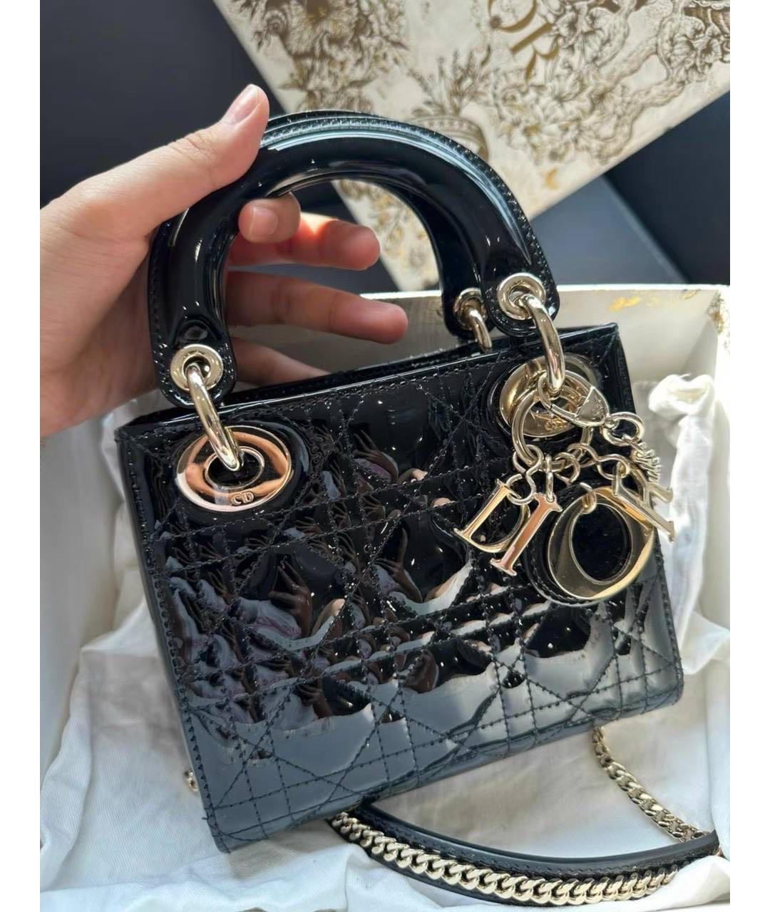 CHRISTIAN DIOR Черная сумка с короткими ручками из лакированной кожи, фото 3