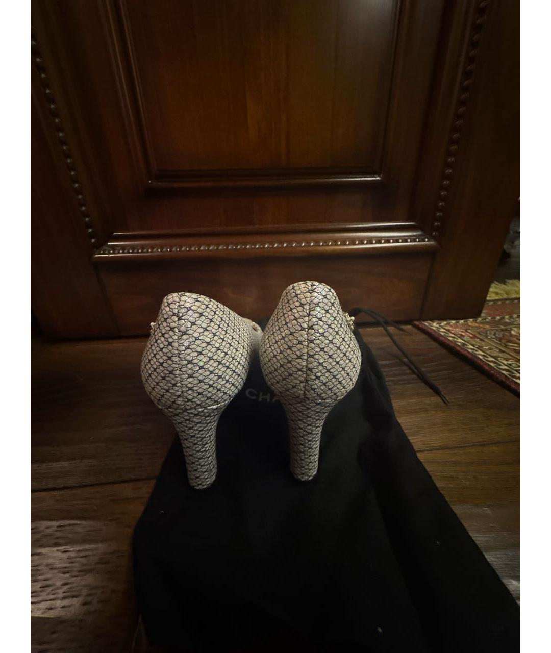 CHANEL Бежевые кожаные туфли, фото 3