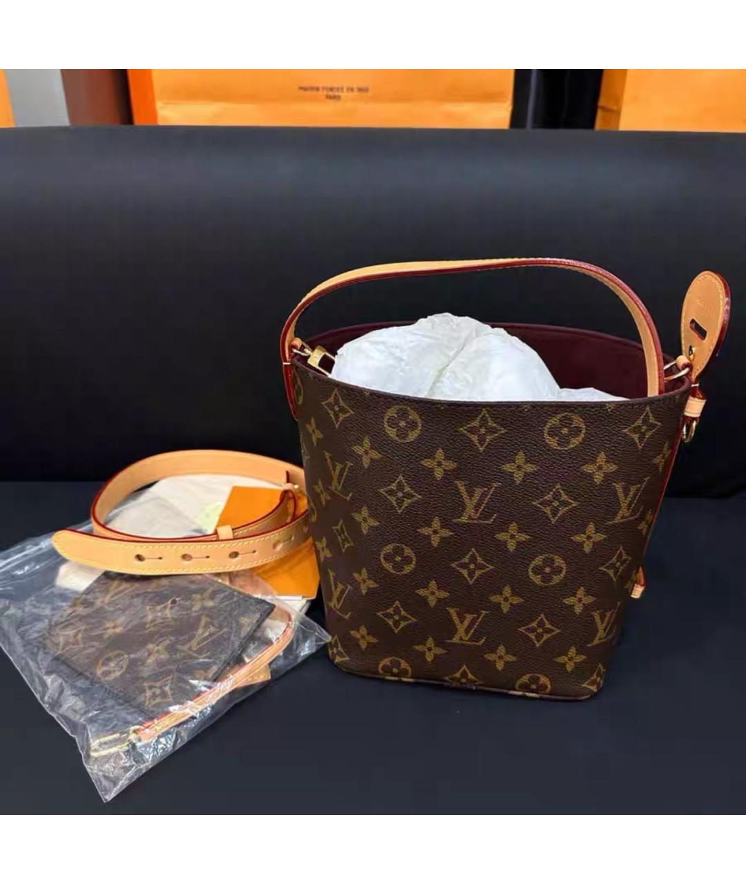 LOUIS VUITTON Коричневая кожаная сумка с короткими ручками, фото 2