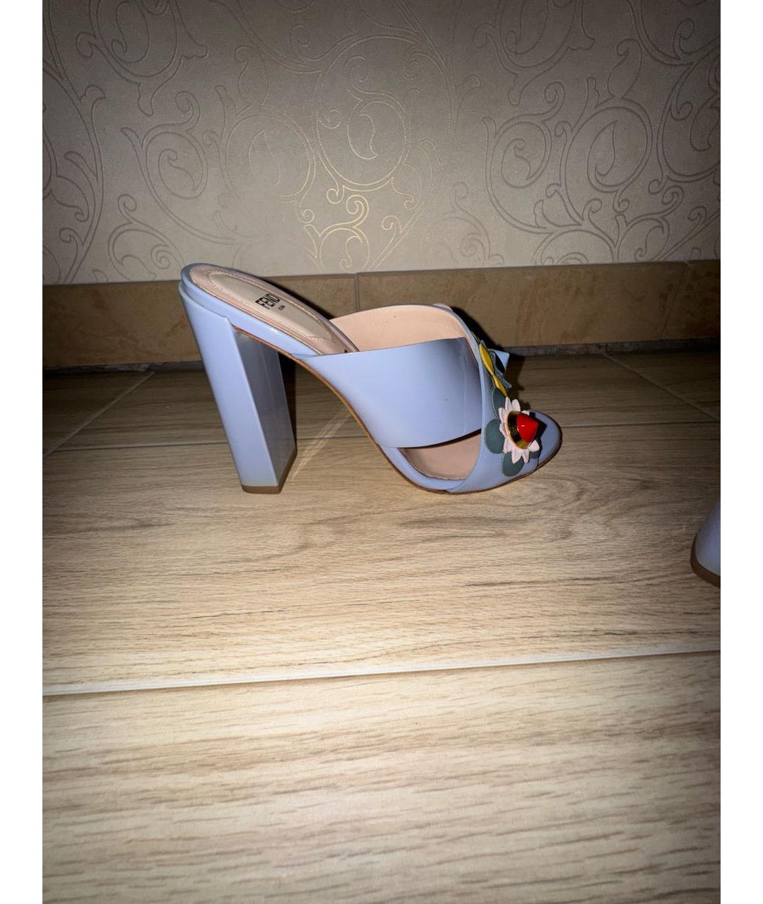 FENDI Голубые мюли из лакированной кожи, фото 7