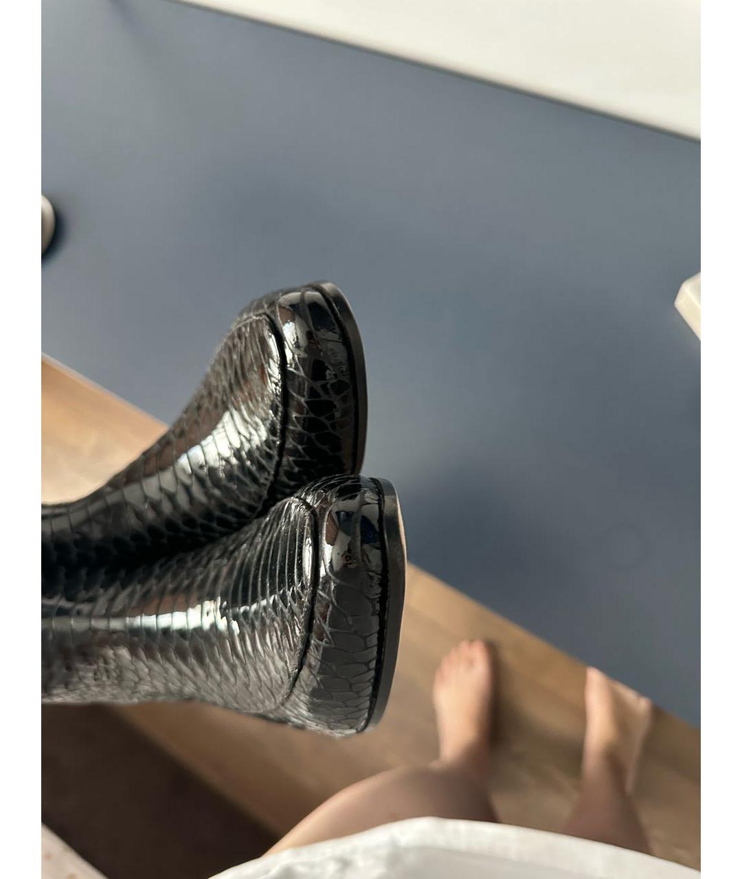 JIMMY CHOO Черные полусапоги из лакированной кожи, фото 6
