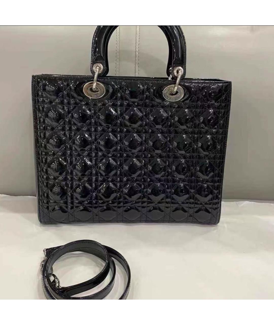 CHRISTIAN DIOR Черная сумка тоут из лакированной кожи, фото 2