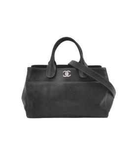 CHANEL Сумка с короткими ручками