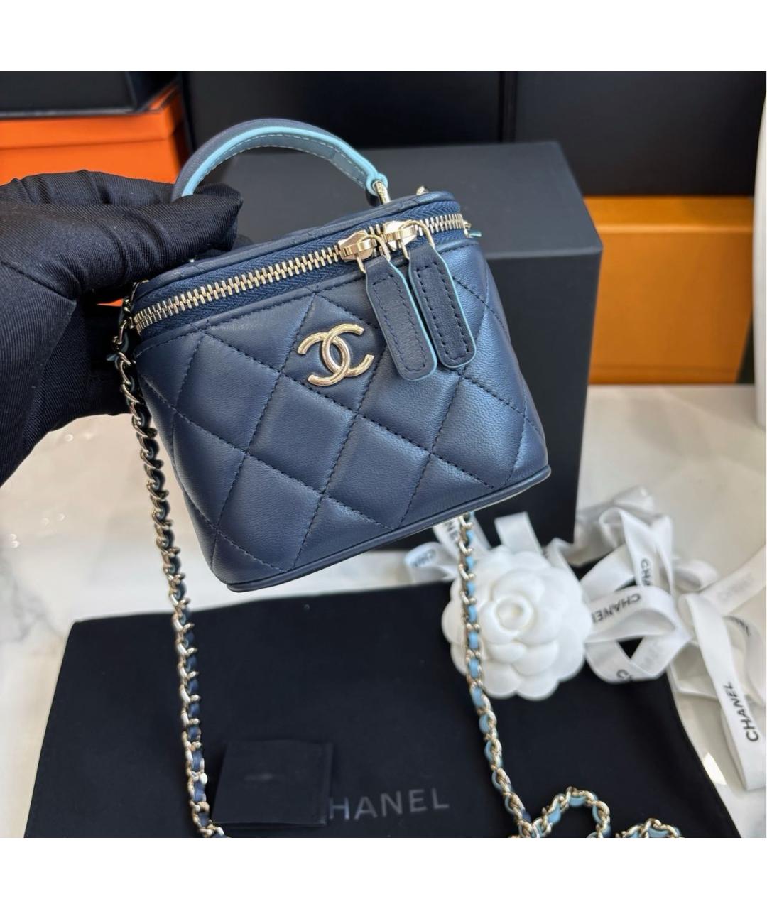 CHANEL Голубая кожаная сумка через плечо, фото 2
