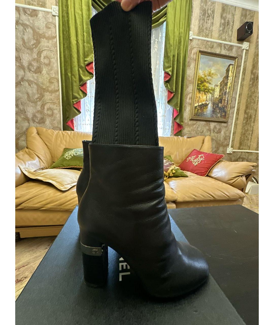 CHANEL Черные кожаные ботинки, фото 4