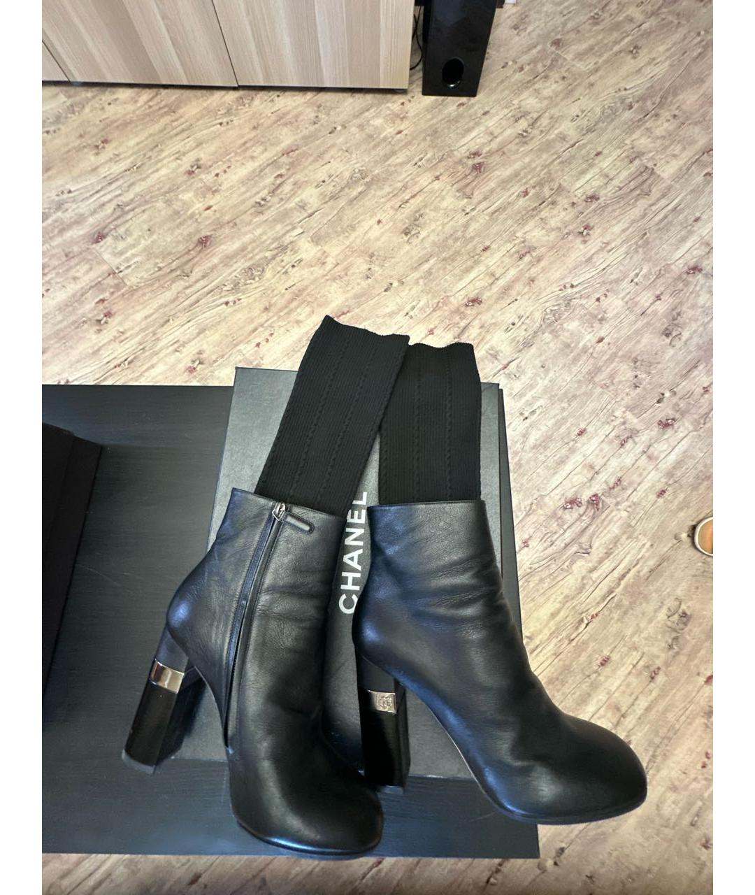 CHANEL Черные кожаные ботинки, фото 2