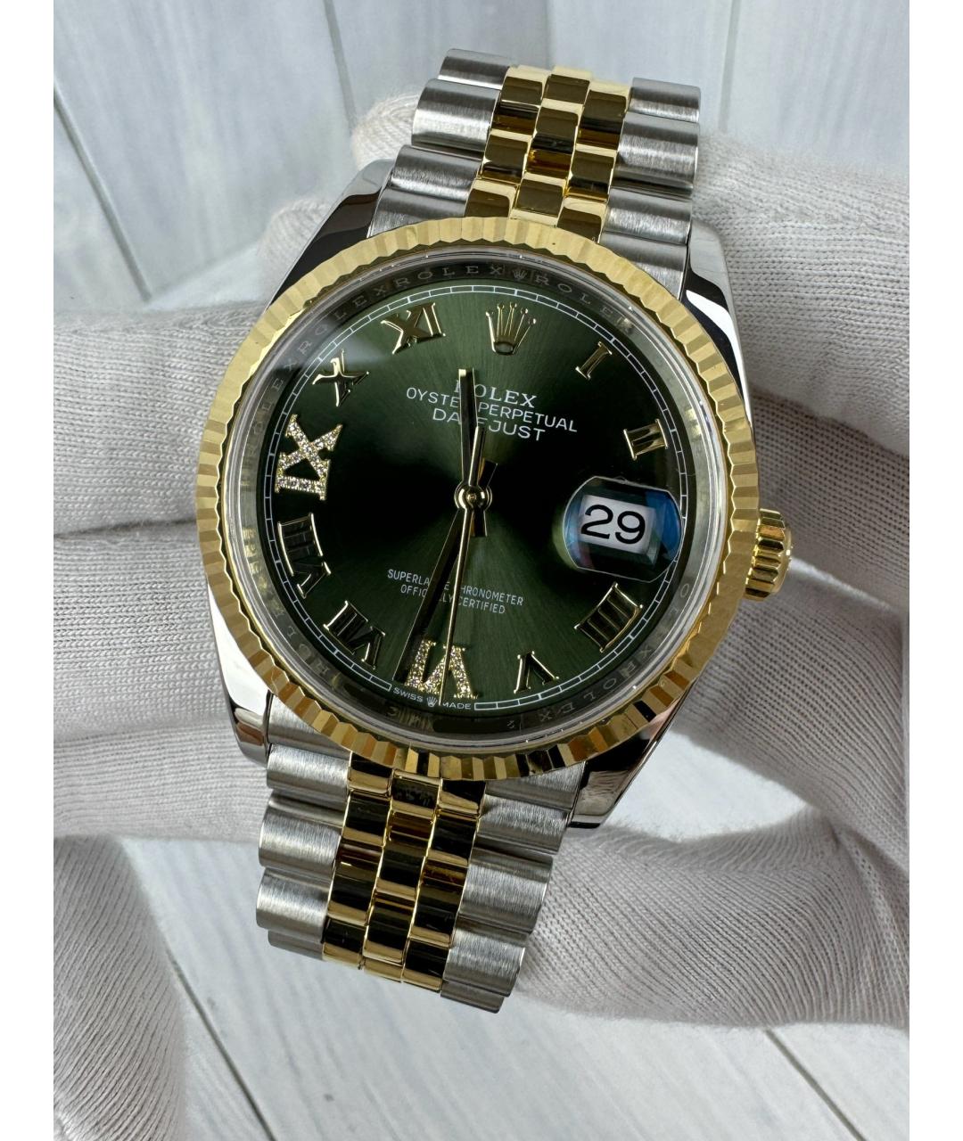 ROLEX Зеленые часы из желтого золота, фото 3