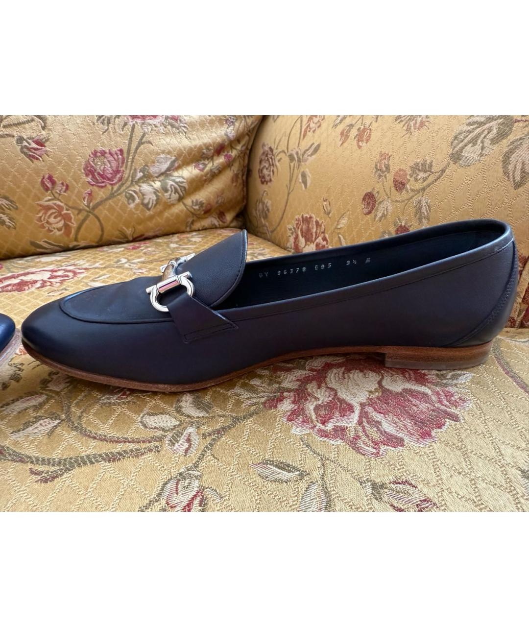 FERRAGAMO Темно-синие кожаные лоферы, фото 6