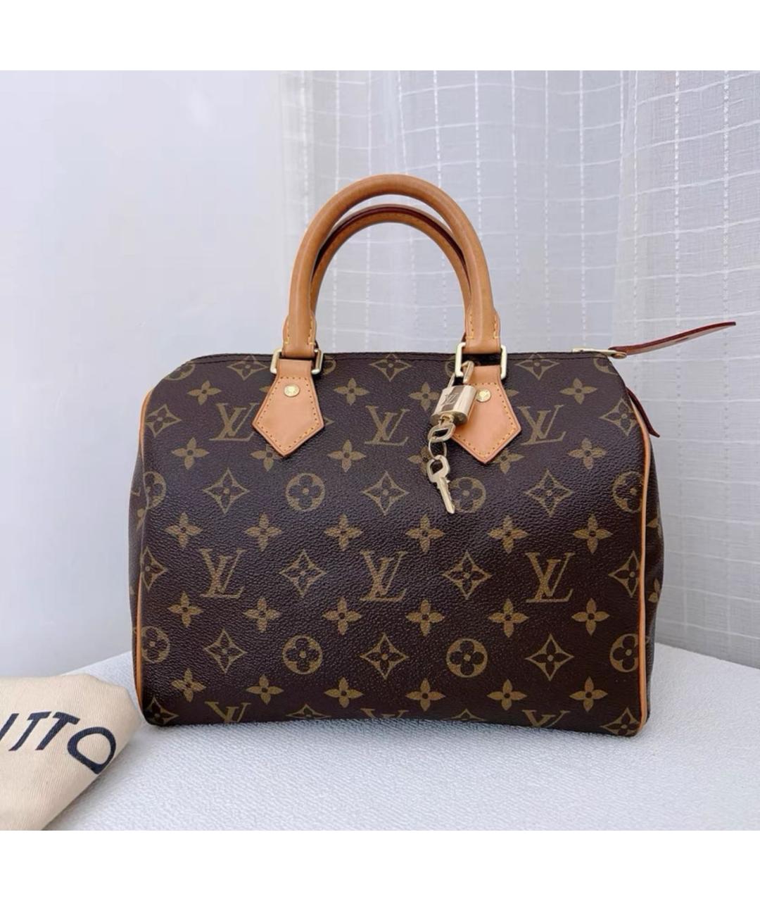 LOUIS VUITTON Коричневая кожаная сумка с короткими ручками, фото 9