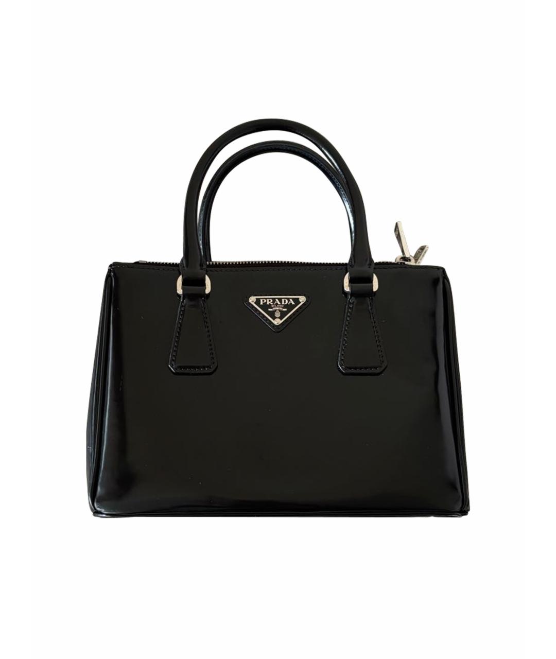 PRADA Черная сумка тоут из лакированной кожи, фото 1