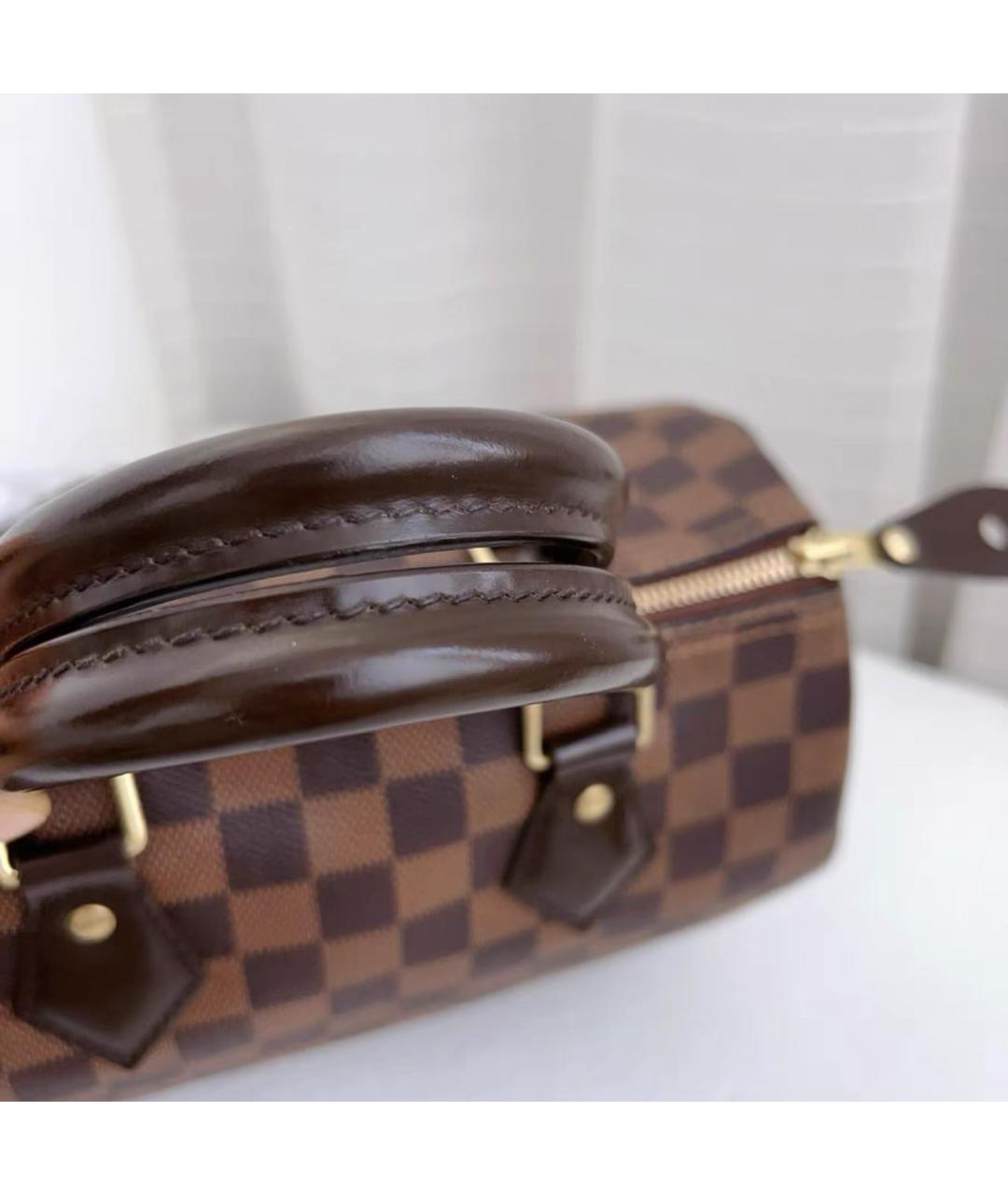 LOUIS VUITTON Коричневая кожаная сумка с короткими ручками, фото 5