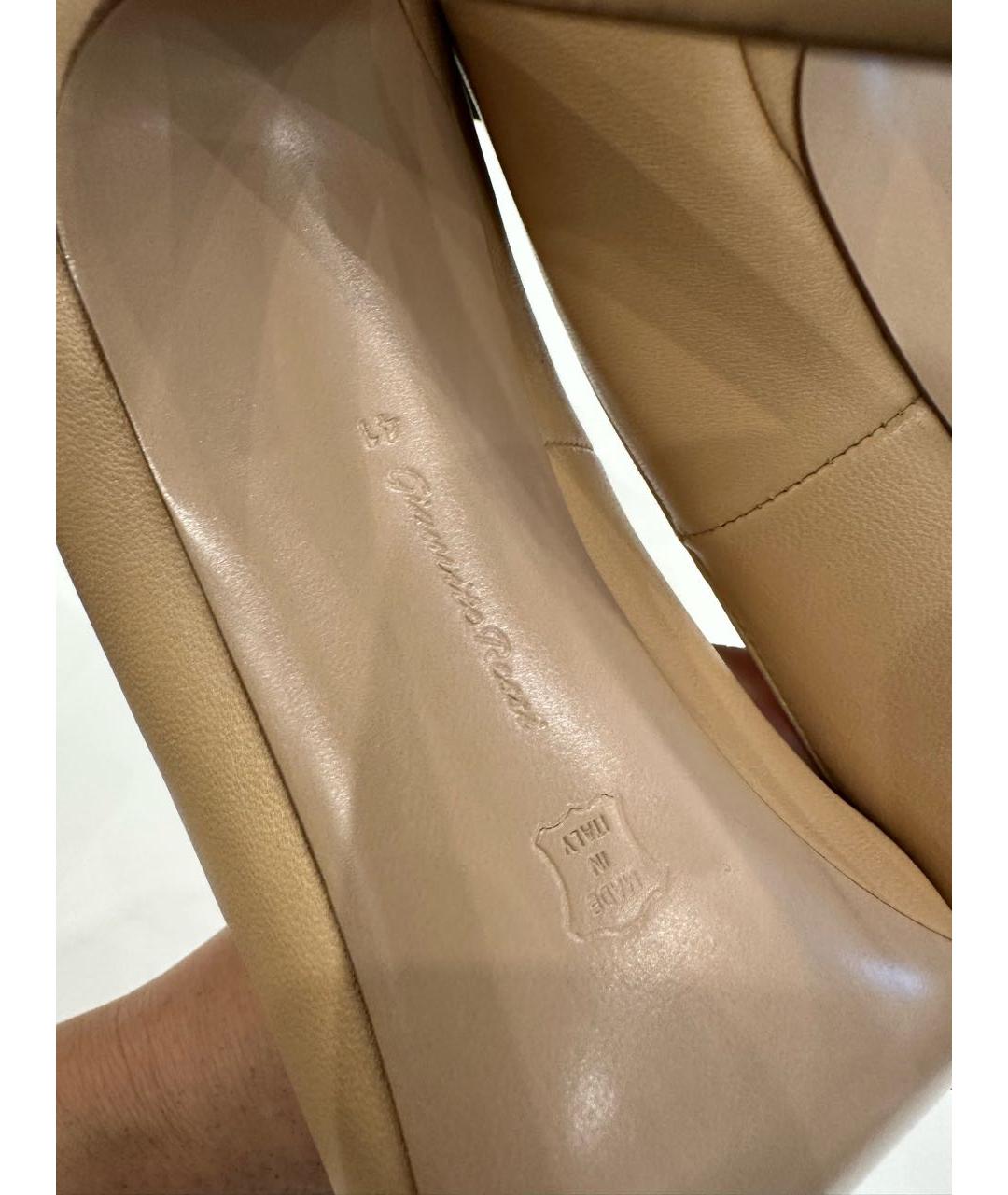 GIANVITO ROSSI Бежевые кожаные туфли, фото 6