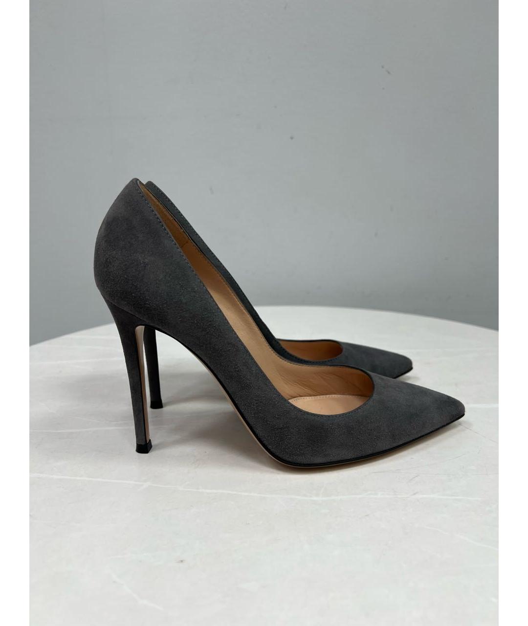 GIANVITO ROSSI Антрацитовые замшевые туфли, фото 7