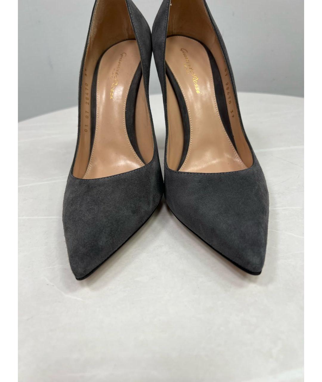 GIANVITO ROSSI Антрацитовые замшевые туфли, фото 4