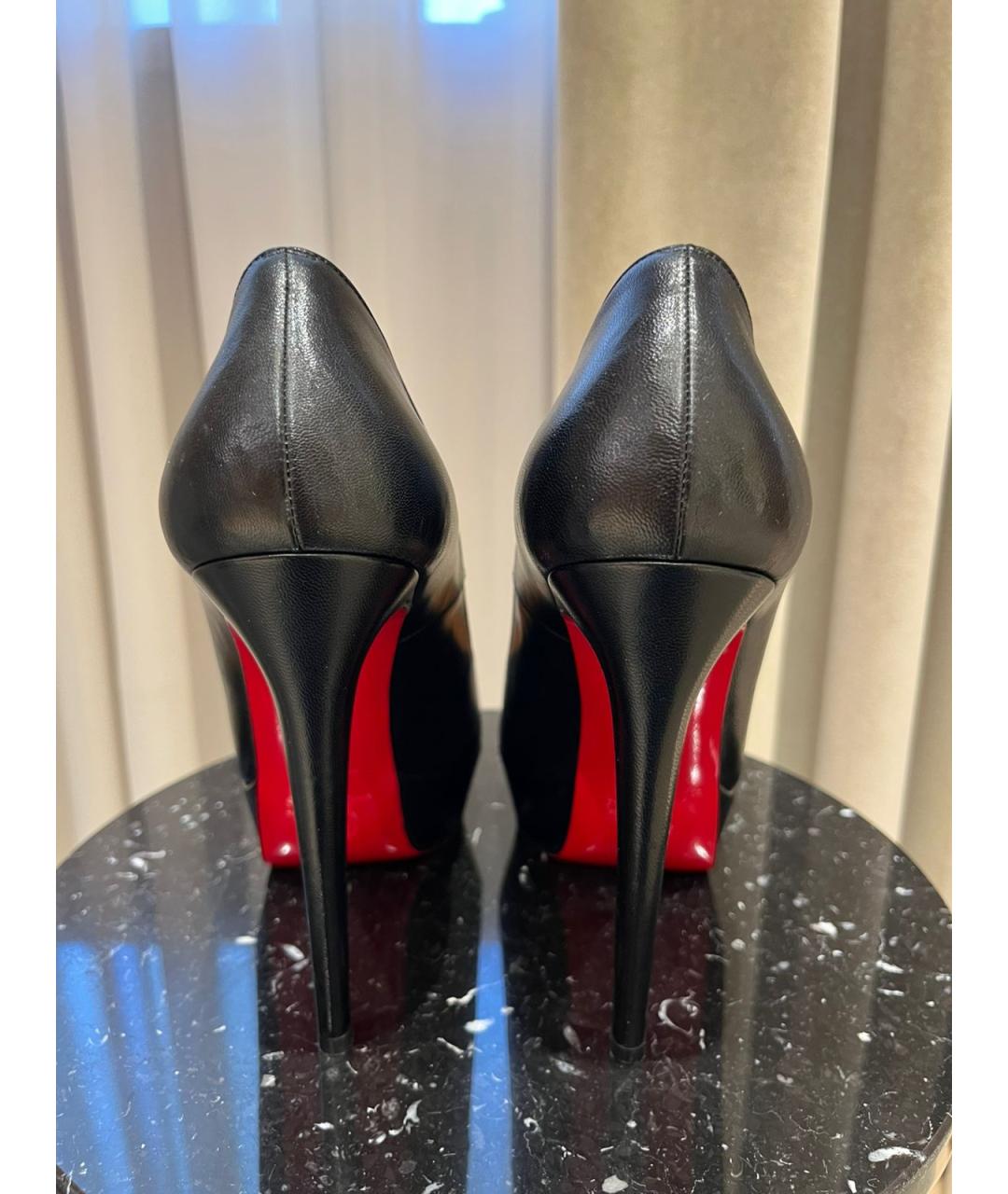 CHRISTIAN LOUBOUTIN Черные кожаные туфли, фото 4