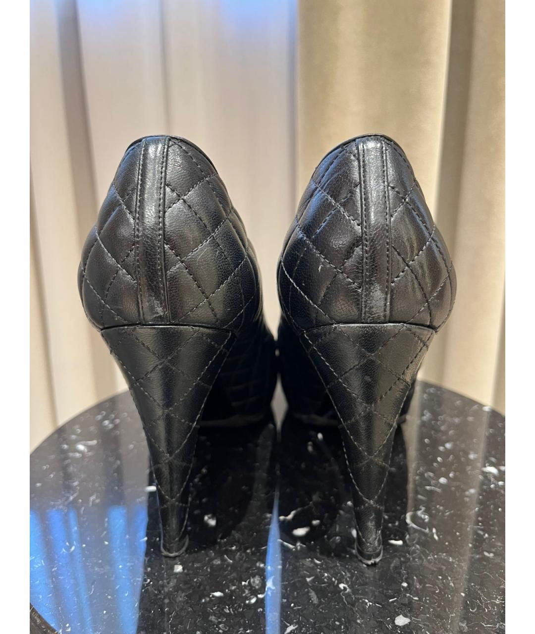 CHANEL Черные кожаные туфли, фото 4