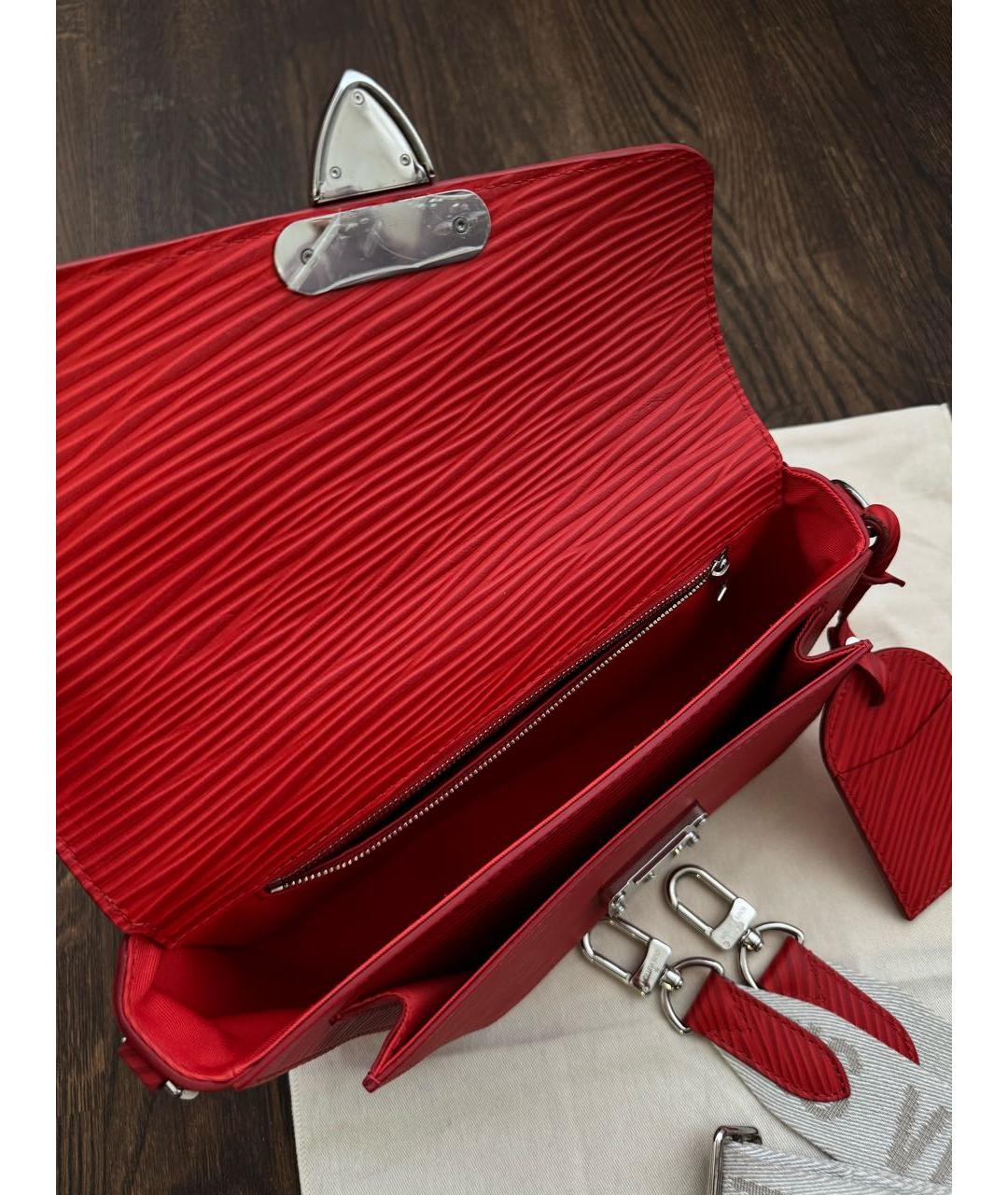 LOUIS VUITTON Красная кожаная сумка с короткими ручками, фото 5
