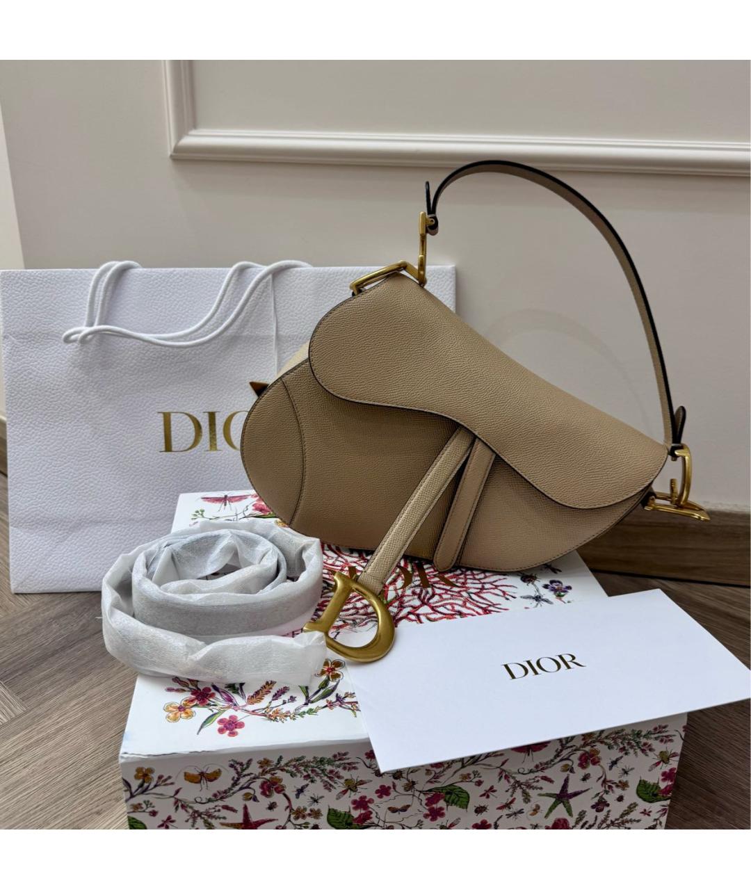 CHRISTIAN DIOR Бежевая кожаная сумка с короткими ручками, фото 4