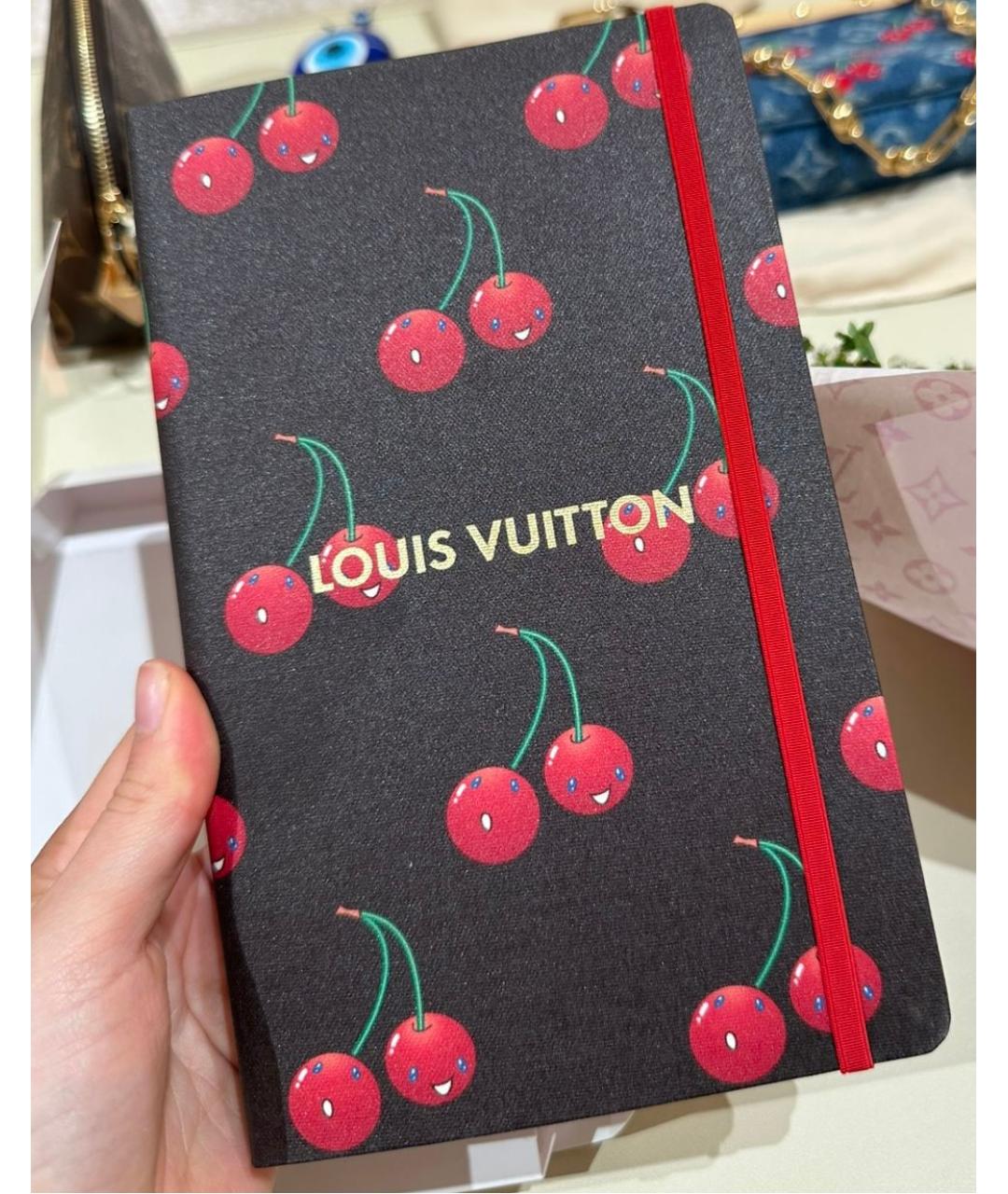 LOUIS VUITTON Книга, фото 4
