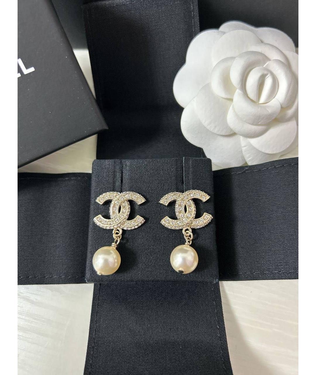 CHANEL Белые жемчужные серьги, фото 3