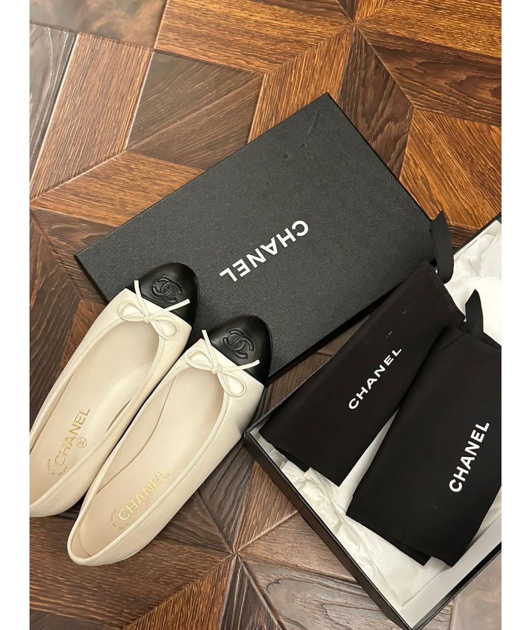 CHANEL Белые кожаные балетки, фото 6