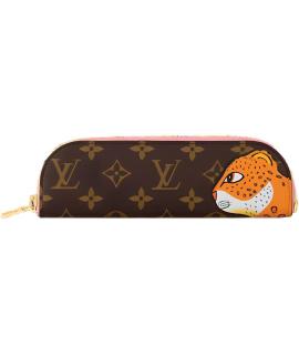 LOUIS VUITTON Косметичка