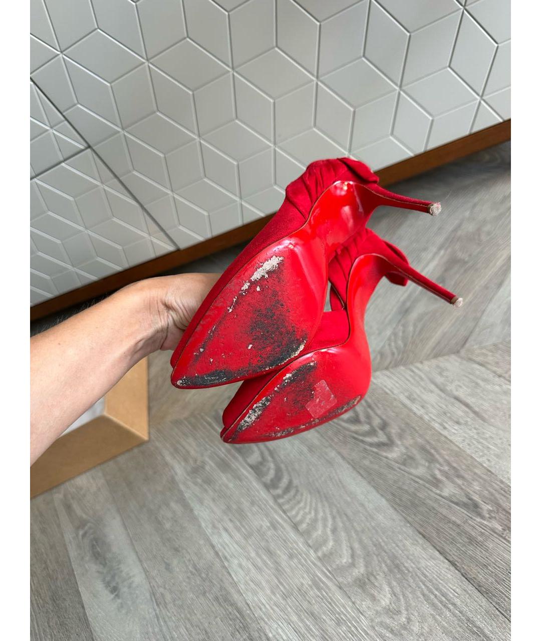 CHRISTIAN LOUBOUTIN Красные замшевые босоножки, фото 6