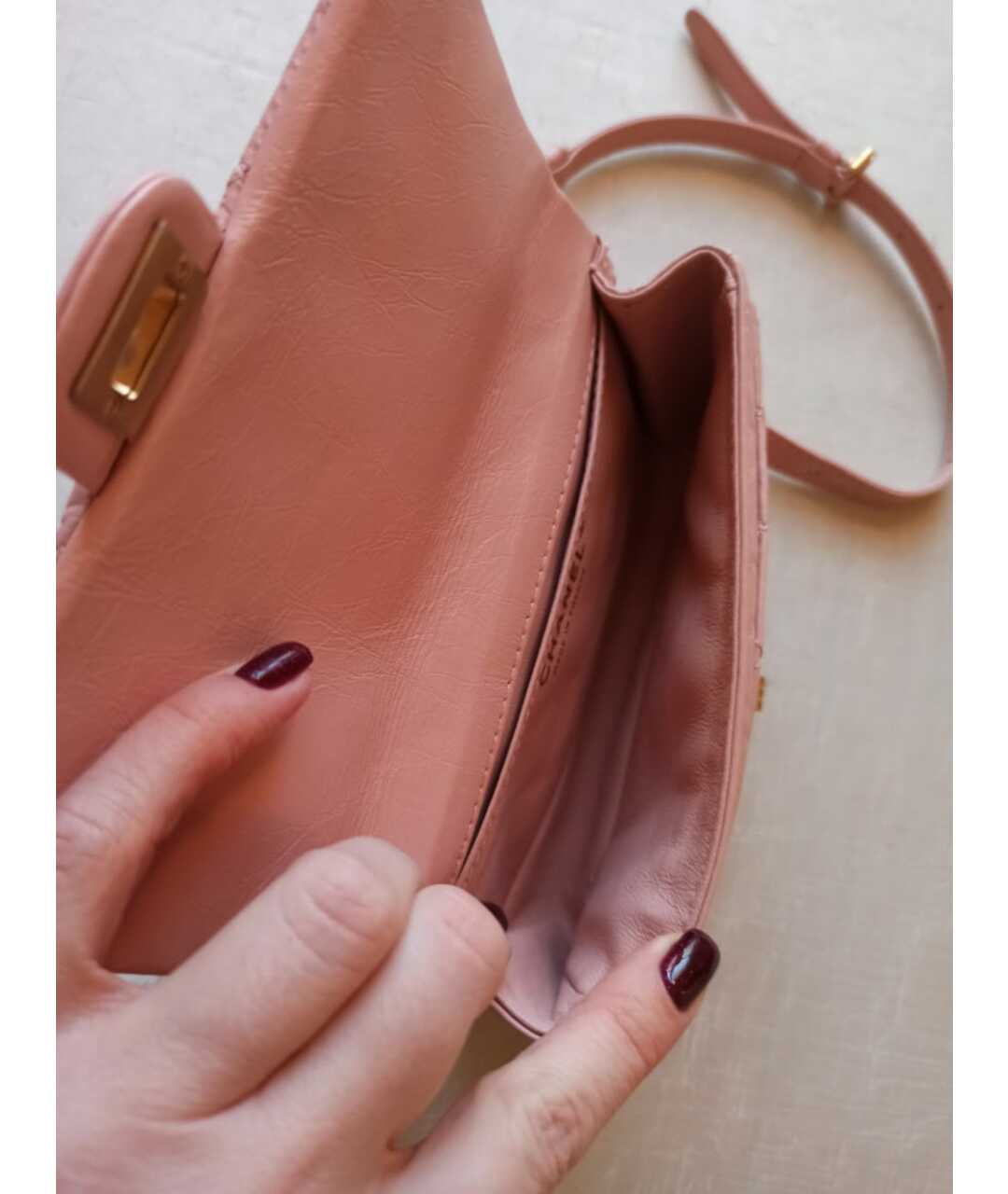 CHANEL Розовая кожаная поясная сумка, фото 6