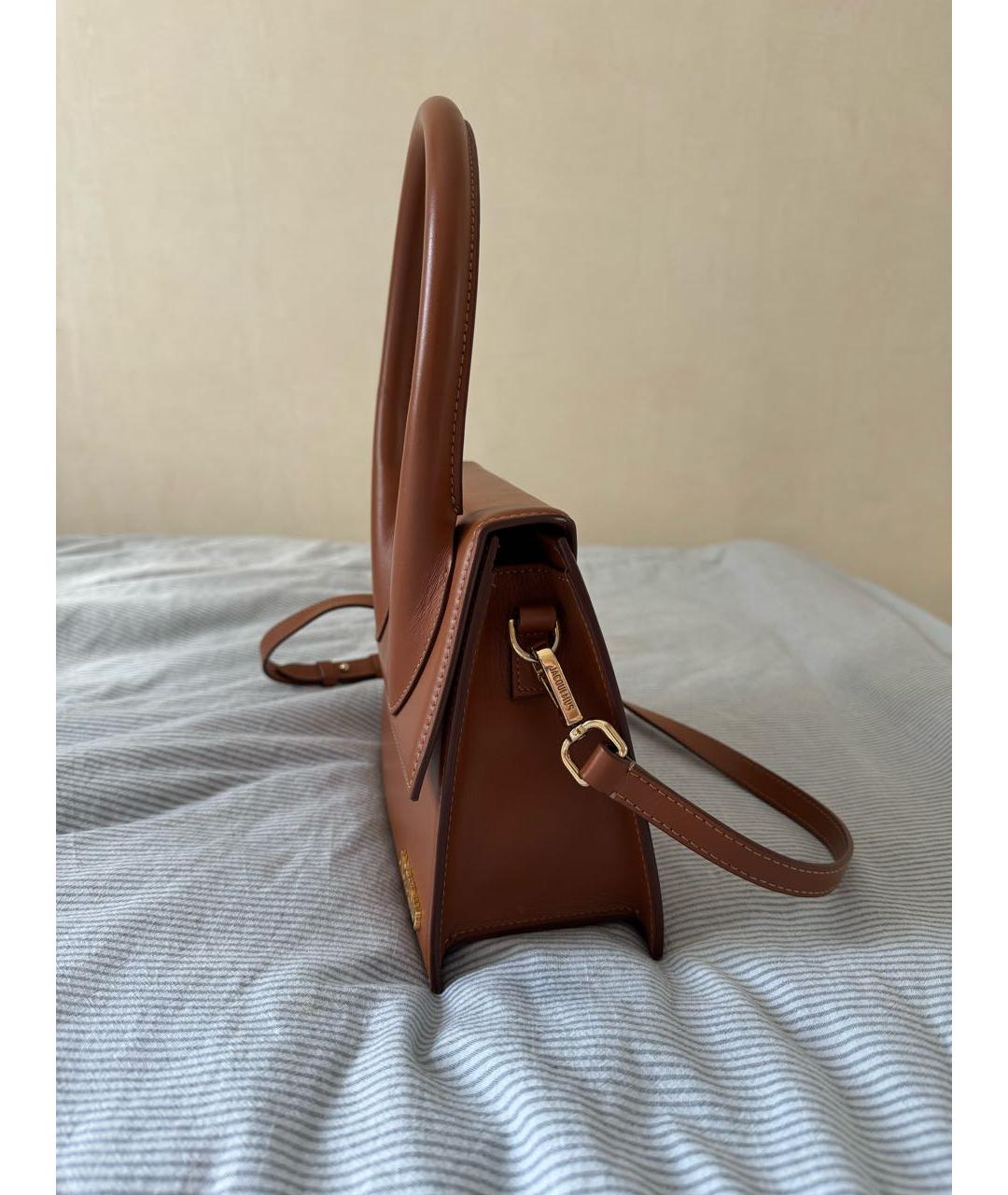 JACQUEMUS Коричневая кожаная сумка с короткими ручками, фото 2
