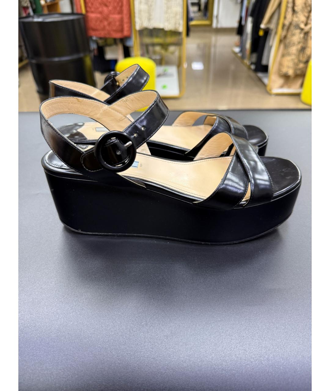 PRADA Черные босоножки из лакированной кожи, фото 10