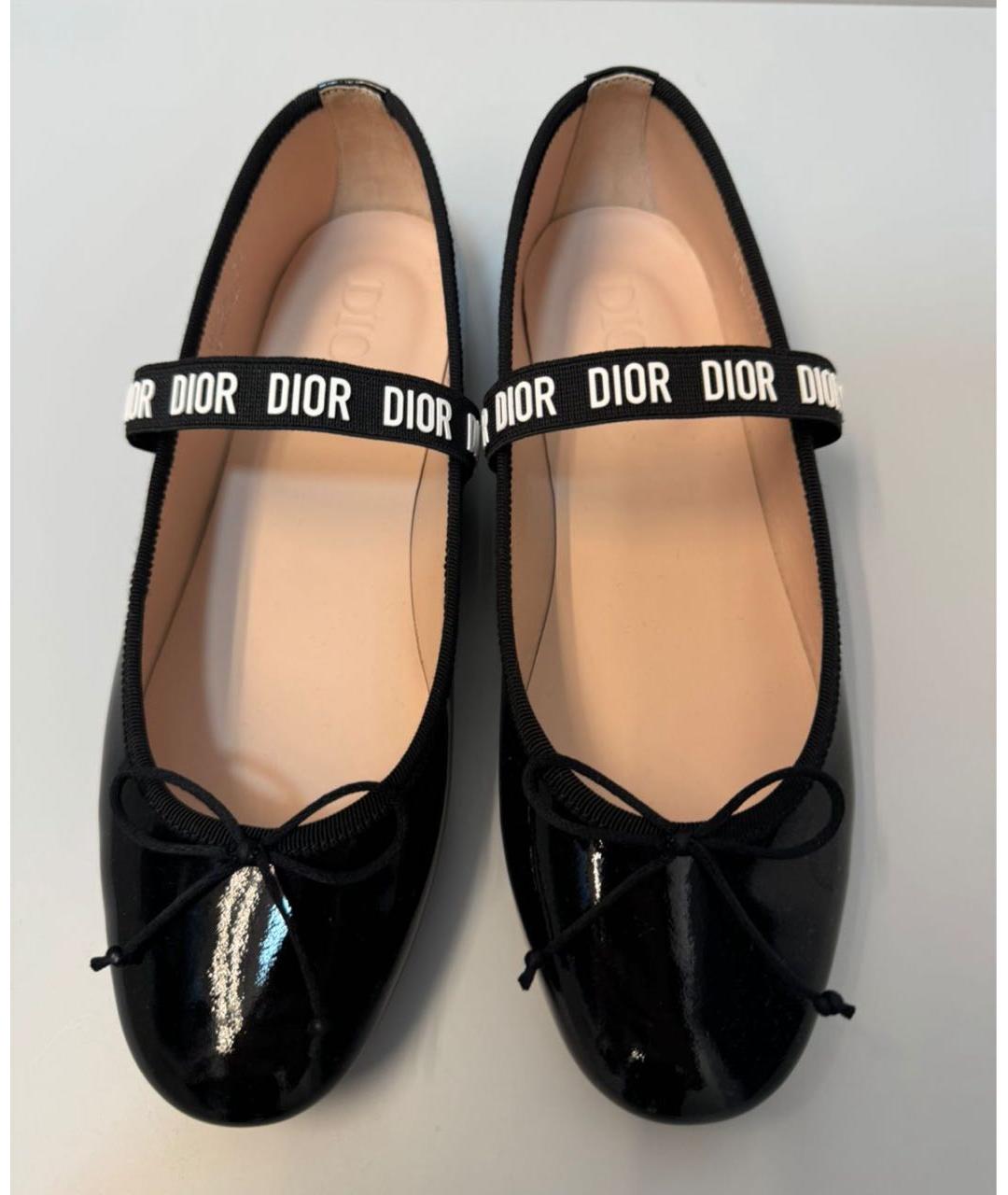 CHRISTIAN DIOR Черные балетки из лакированной кожи, фото 2