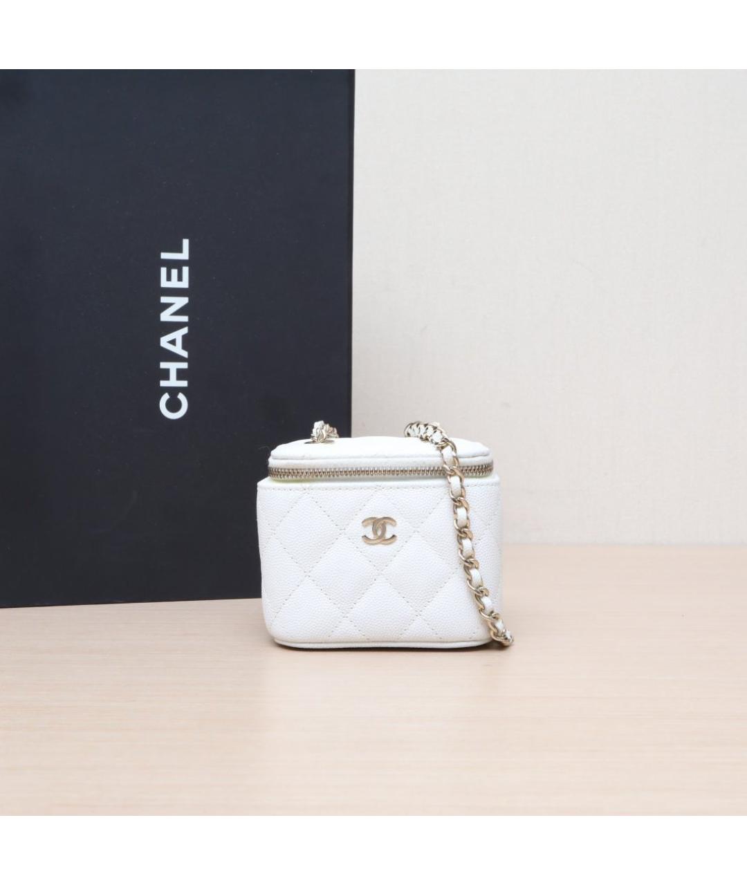CHANEL Белая кожаная косметичка, фото 2