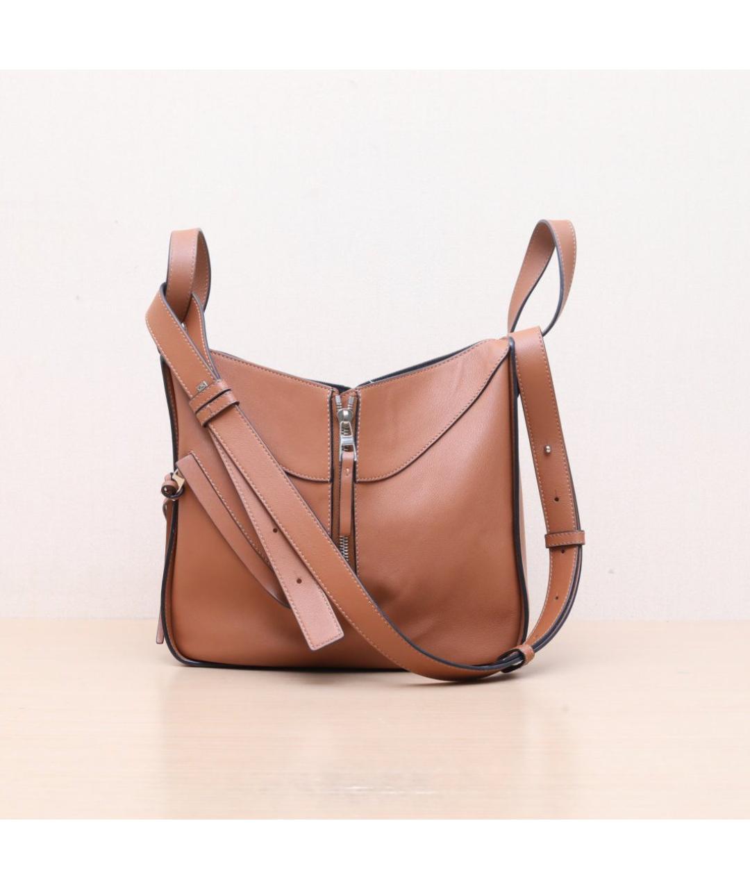 LOEWE Коричневая кожаная сумка через плечо, фото 3