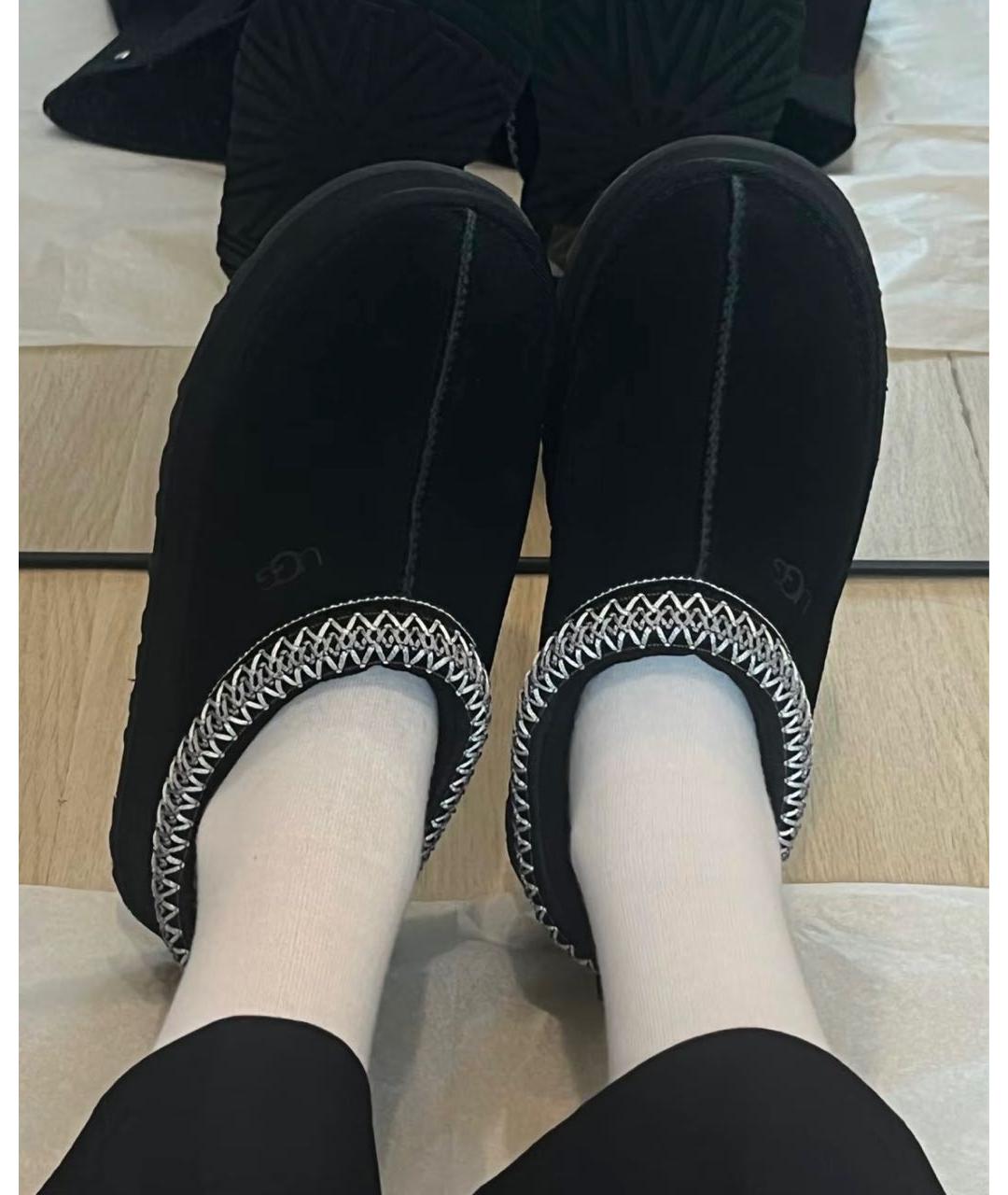 UGG AUSTRALIA Черные замшевые сабо, фото 5