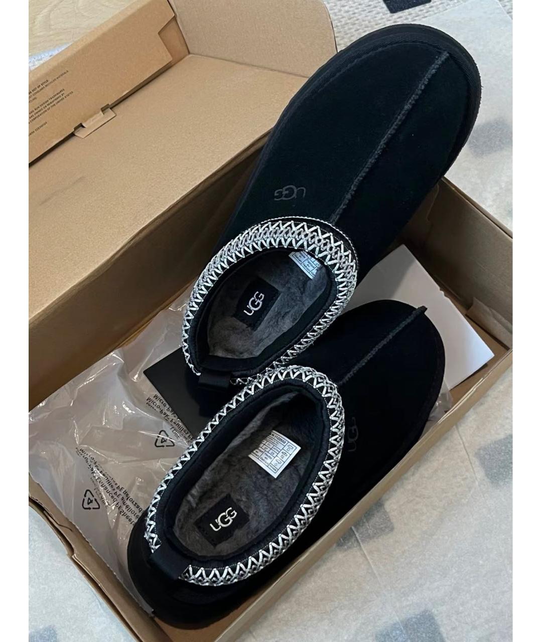 UGG AUSTRALIA Черные замшевые сабо, фото 3