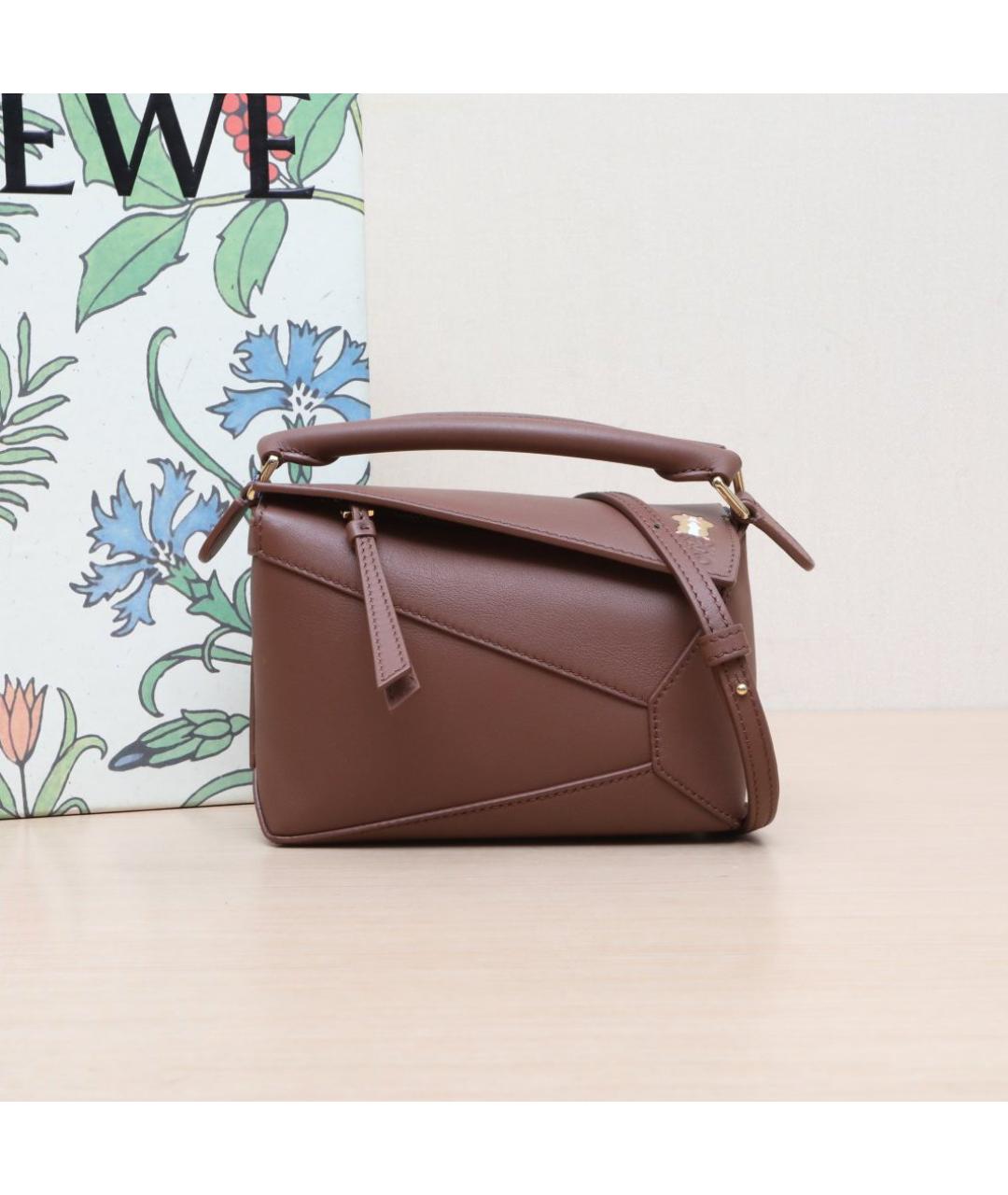 LOEWE Коричневая кожаная сумка через плечо, фото 2