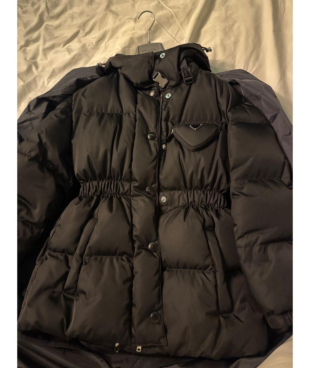 PRADA Черный полиэстеровый пуховик, фото 2