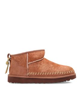 UGG AUSTRALIA Ботинки