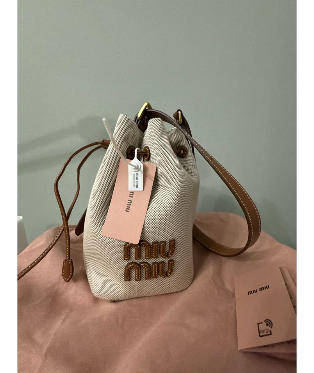 MIU MIU Бежевая сумка тоут, фото 8